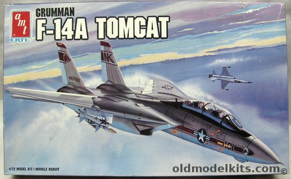 AMT 1/72 Grumman F-14A Tomcat - VF-1 'Wolfpack' Hi-Vis / VF-142 Low Vis, 8829 plastic model kit